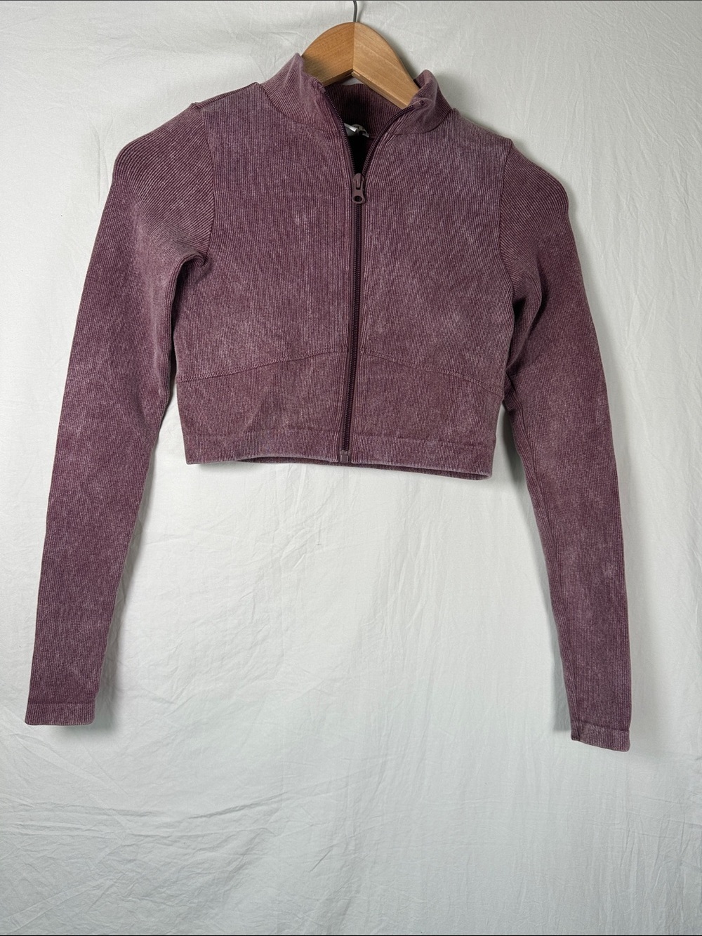 Forever 21 Mauve Zip-Up Cropped Long Sleeve Top